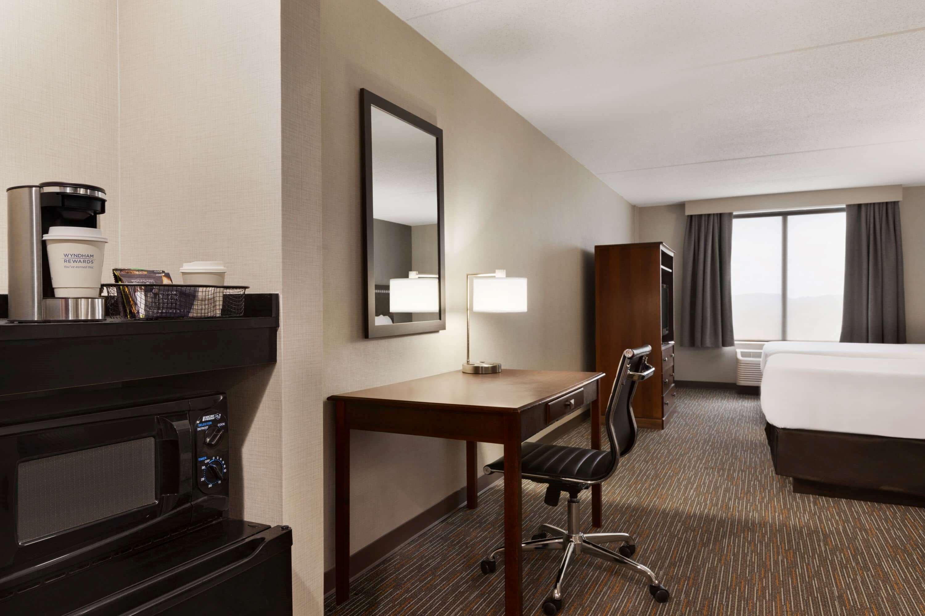 Wingate By Wyndham Bridgeport Clarksburg Hotel Buitenkant foto