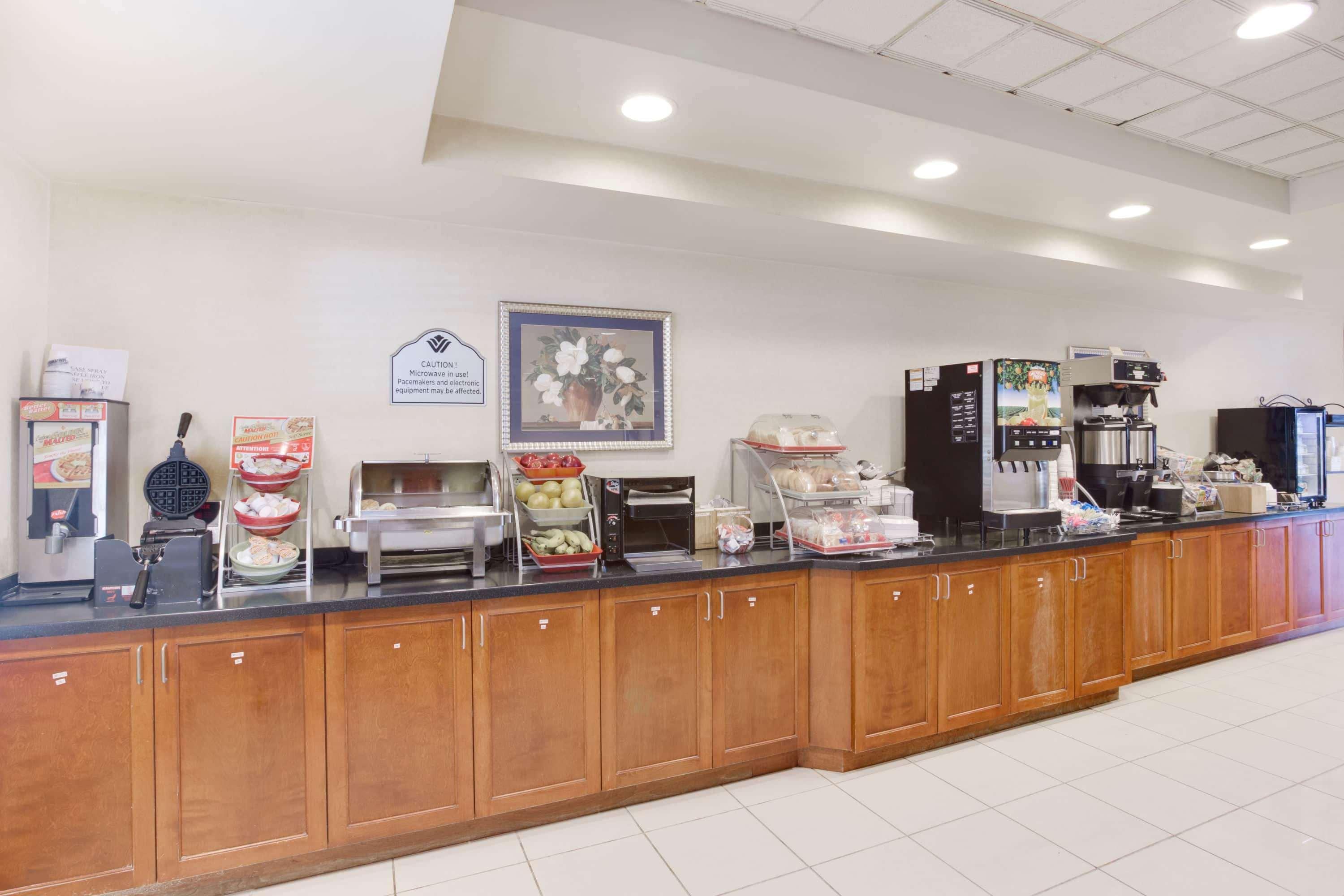 Wingate By Wyndham Bridgeport Clarksburg Hotel Buitenkant foto